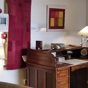 Hotel Petit